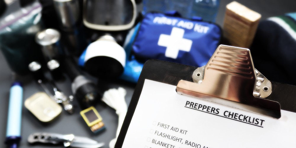 Prepper Essentials: Tips for Building an Emergency Prepping Kit
